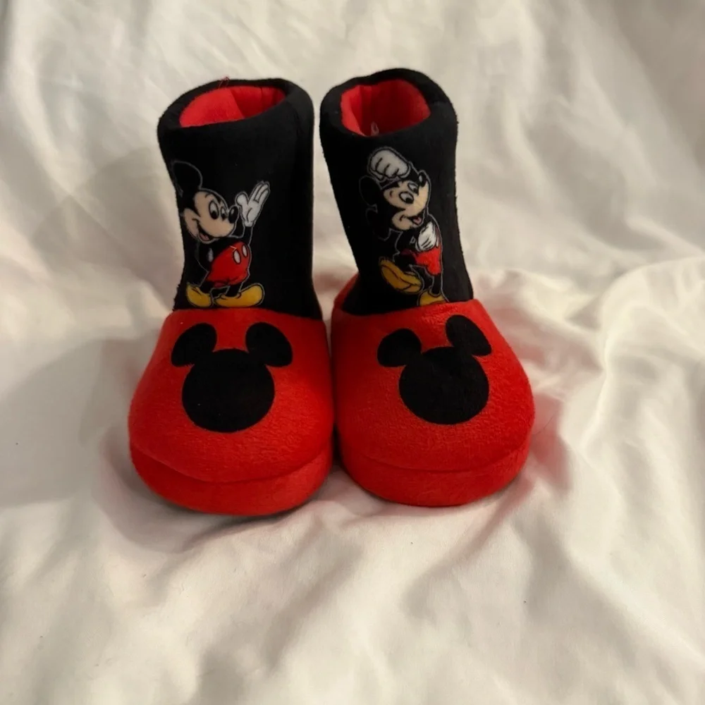 NWOT Disney Jr Mickey Mouse Toddler Slipper Boots